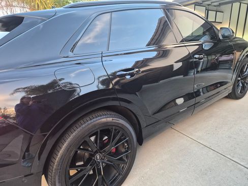 Used 2023 Audi SQ8 Prestige w/ Prestige Package image 4