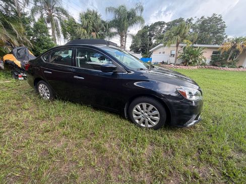 Used 2017 Nissan Sentra S FWD image 4
