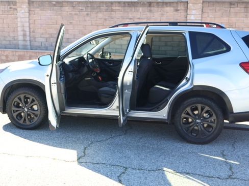 Used 2023 Subaru Forester Sport image 7