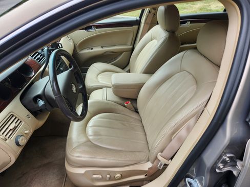 Used 2007 Buick Lucerne CXL w/ Luxury Package image 9