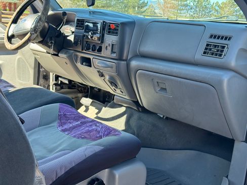 Used 2003 Ford F250 XL image 17