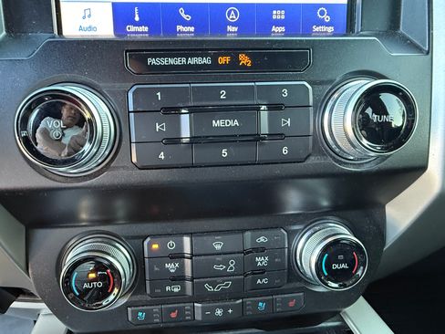 Used 2020 Ford F150 Lariat w/ Equipment Group 502A Luxury image 23