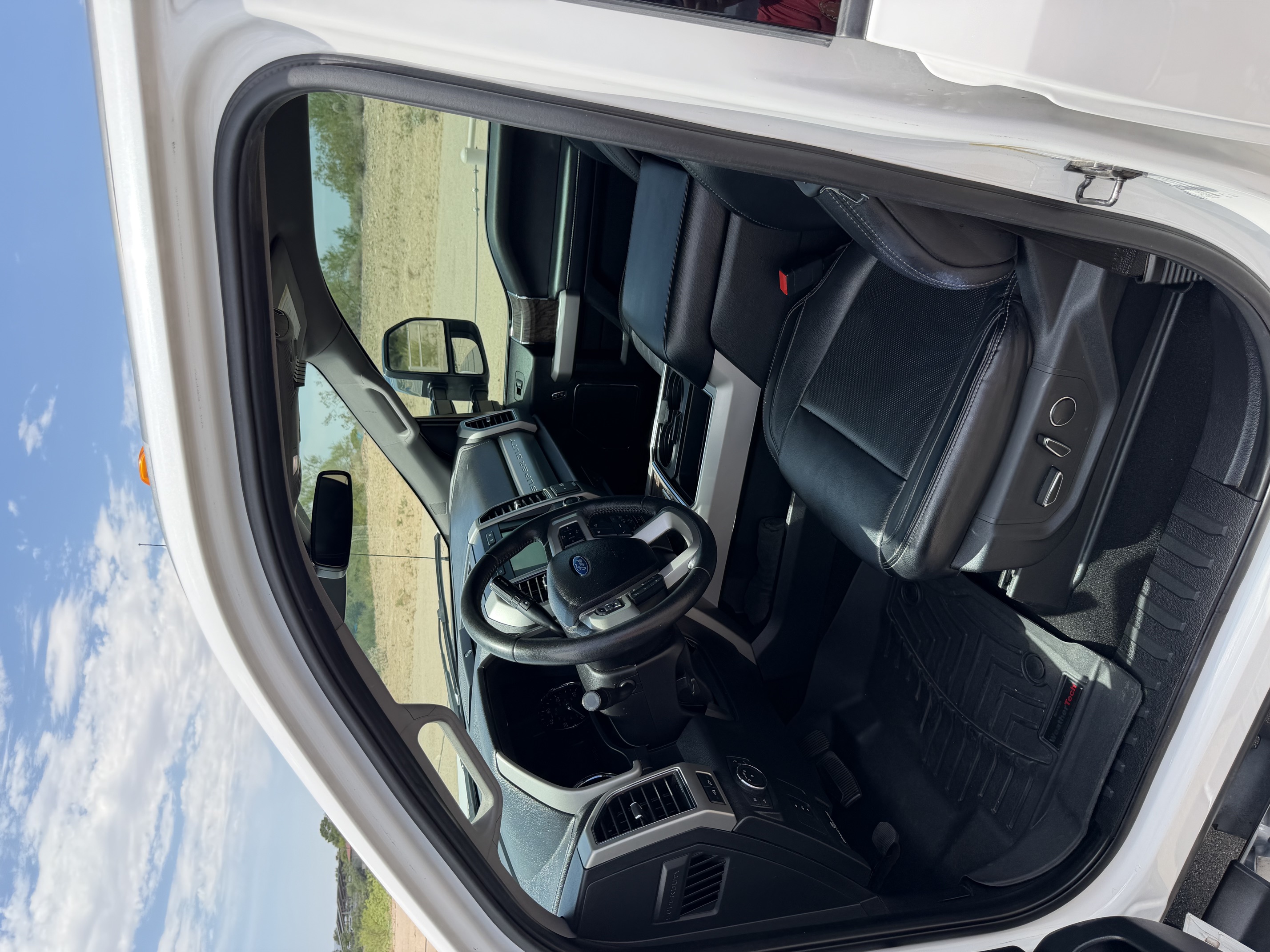 Used 2019 Ford F350 Lariat w/ Tow Technology Bundle AWD/4WD image 11