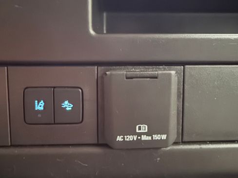 Used 2020 Chevrolet Express 3500 LT w/ LT Preferred Equipment Group RWD image 17