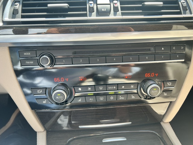 Used 2012 BMW 750Li RWD image 12