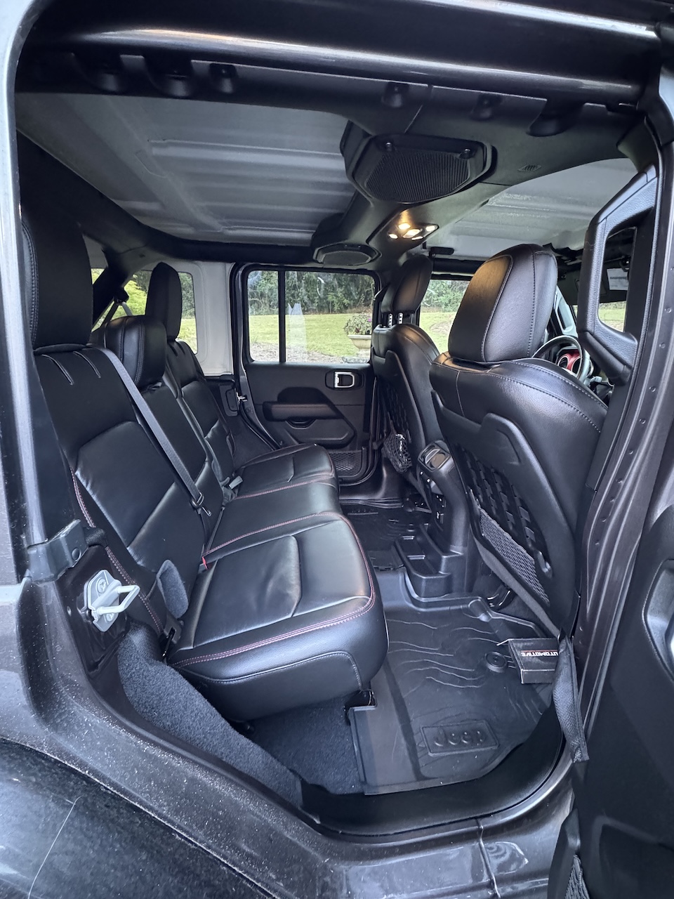 Used 2021 Jeep Wrangler Unlimited Rubicon AWD/4WD image 14