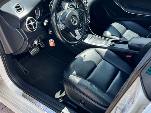 Used 2015 Mercedes-Benz CLA 250 image 9