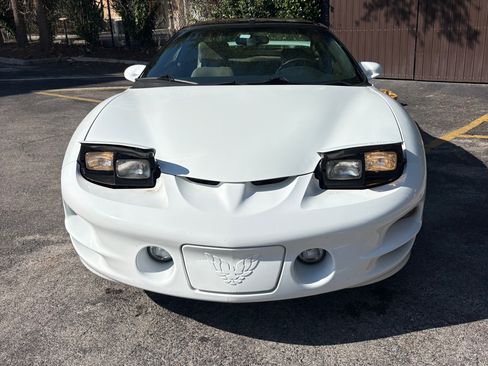 Used 1999 Pontiac Firebird Formula w/ Security Pkg RWD image 6