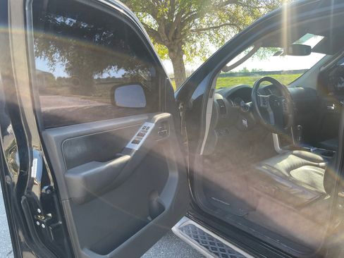 Used 2012 Nissan Pathfinder Silver image 12