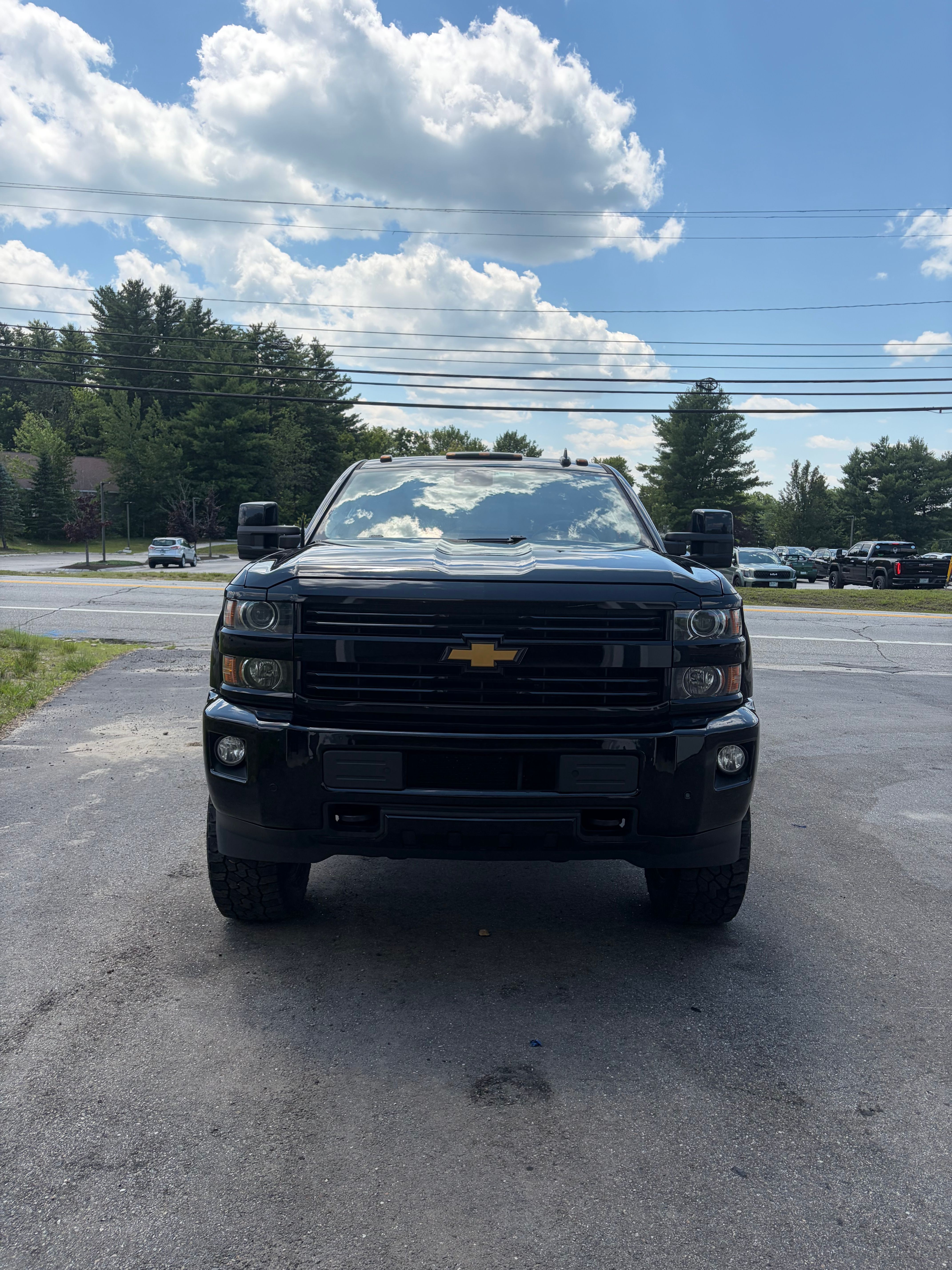 Used 2016 Chevrolet Silverado 2500 High Country w/ Duramax Plus Package AWD/4WD image 2