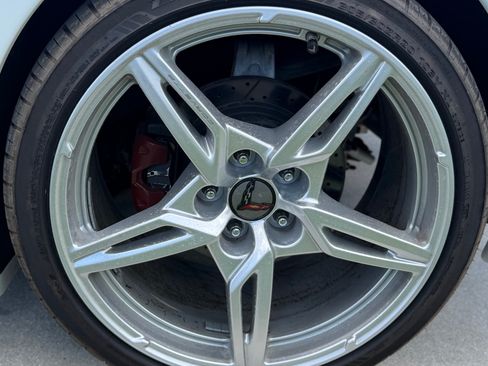 Used 1998 Chevrolet Corvette Coupe w/ Roof Pkg RWD image 22