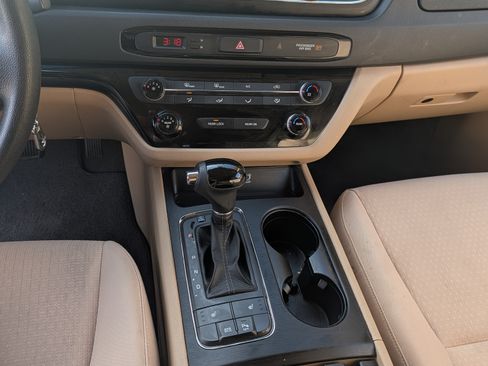 Used 2016 Kia Sedona LX w/ Option Group 020 image 12