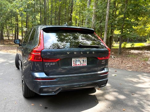 Used 2025 Volvo XC60 B5 Plus w/ Protection Package Premier AWD/4WD image 5