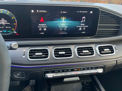 Used 2023 Mercedes-Benz GLE 53 AMG 4MATIC image 17