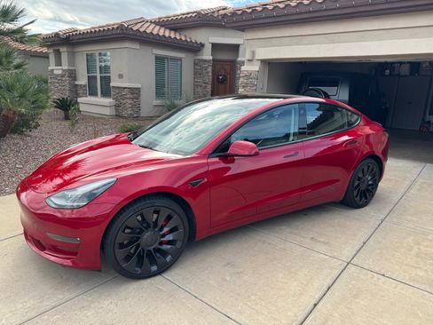 Used 2023 Tesla Model 3 Performance image 1
