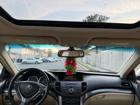 Used 2013 Acura TSX Sedan image 10