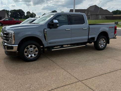 Used 2024 Ford F350 Lariat w/ Chrome Package AWD/4WD image 1
