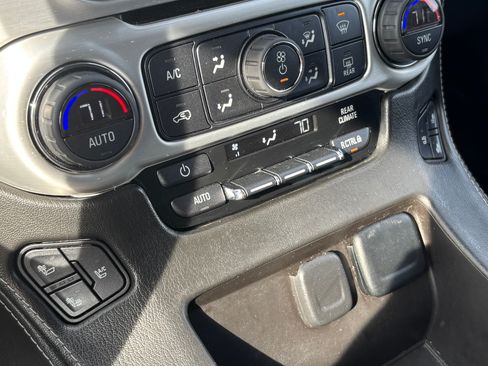 Used 2015 GMC Yukon XL SLT w/ Open Road Package image 21