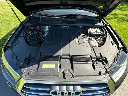 Used 2017 Audi Q7 3.0T Premium Plus AWD/4WD image 11