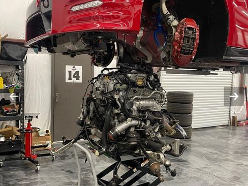 Used 2015 Nissan GT-R Black Edition image 4