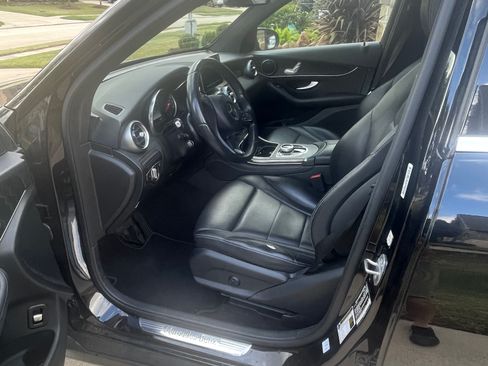 Used 2017 Mercedes-Benz GLC 300 image 6