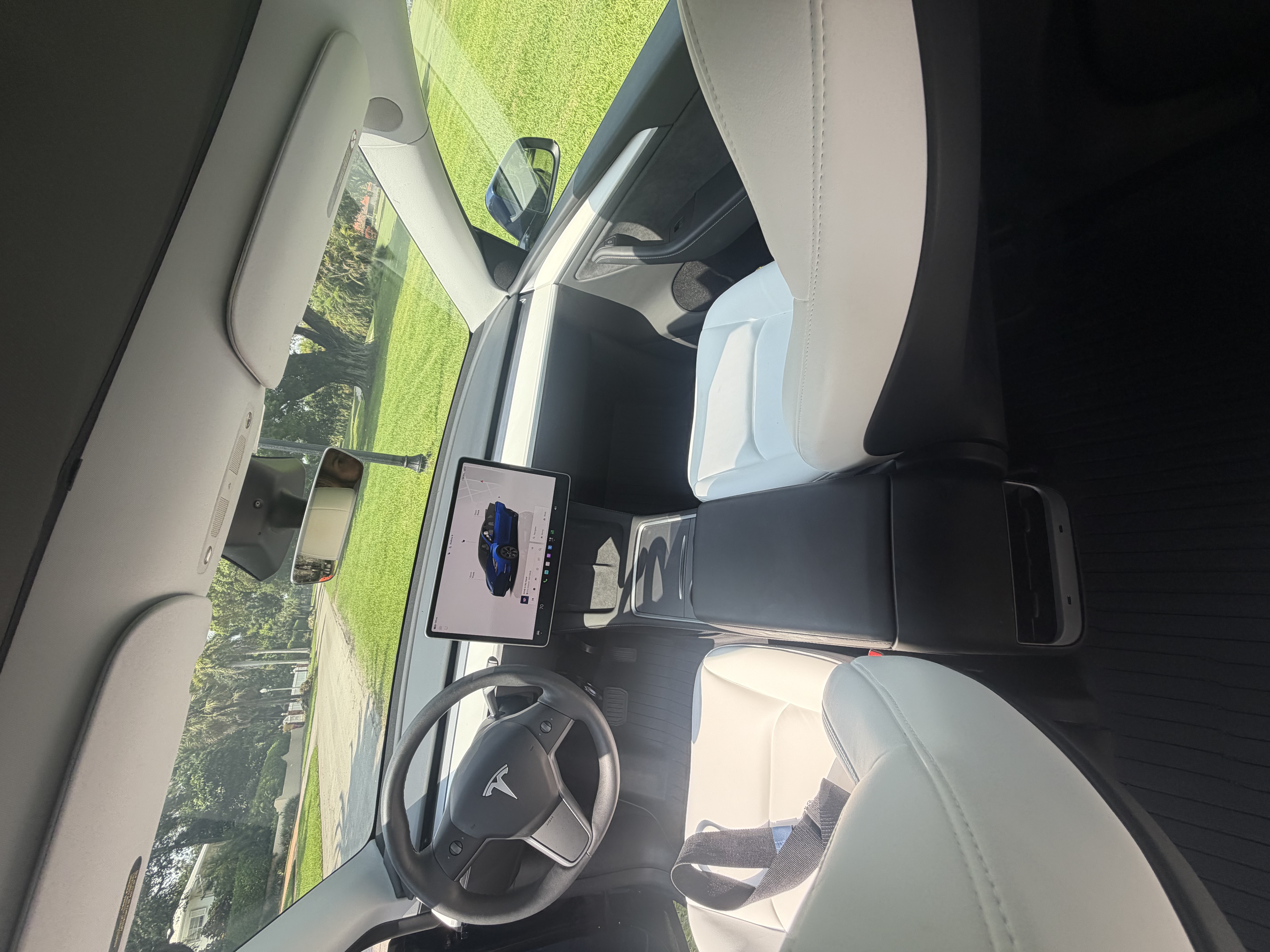 Used 2024 Tesla Model Y Long Range RWD image 10