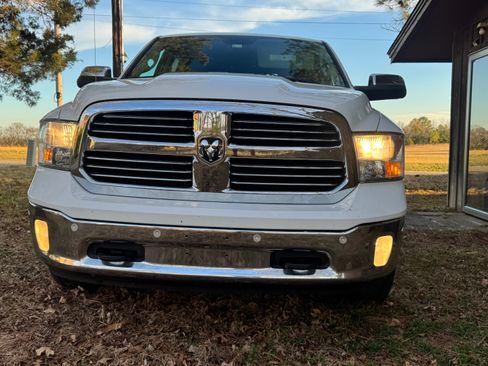 Used 2015 RAM 1500 Lone Star image 12