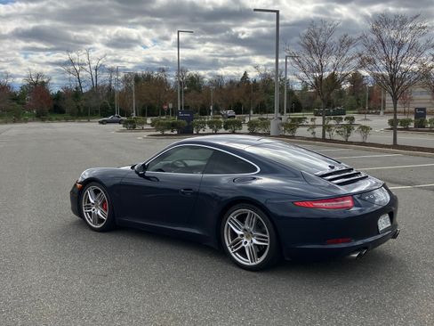 Used 2015 Porsche 911 Carrera S image 8