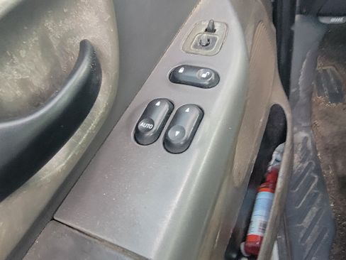 Used 2003 Ford F150 XLT image 4