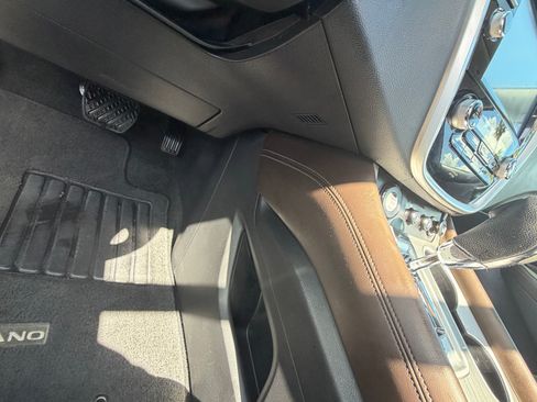 Used 2016 Nissan Murano Platinum w/ Platinum Technology Package FWD image 26