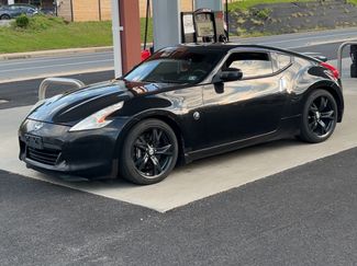 Used 2009 Nissan 370Z Touring w/ Sport Pkg RWD video 1