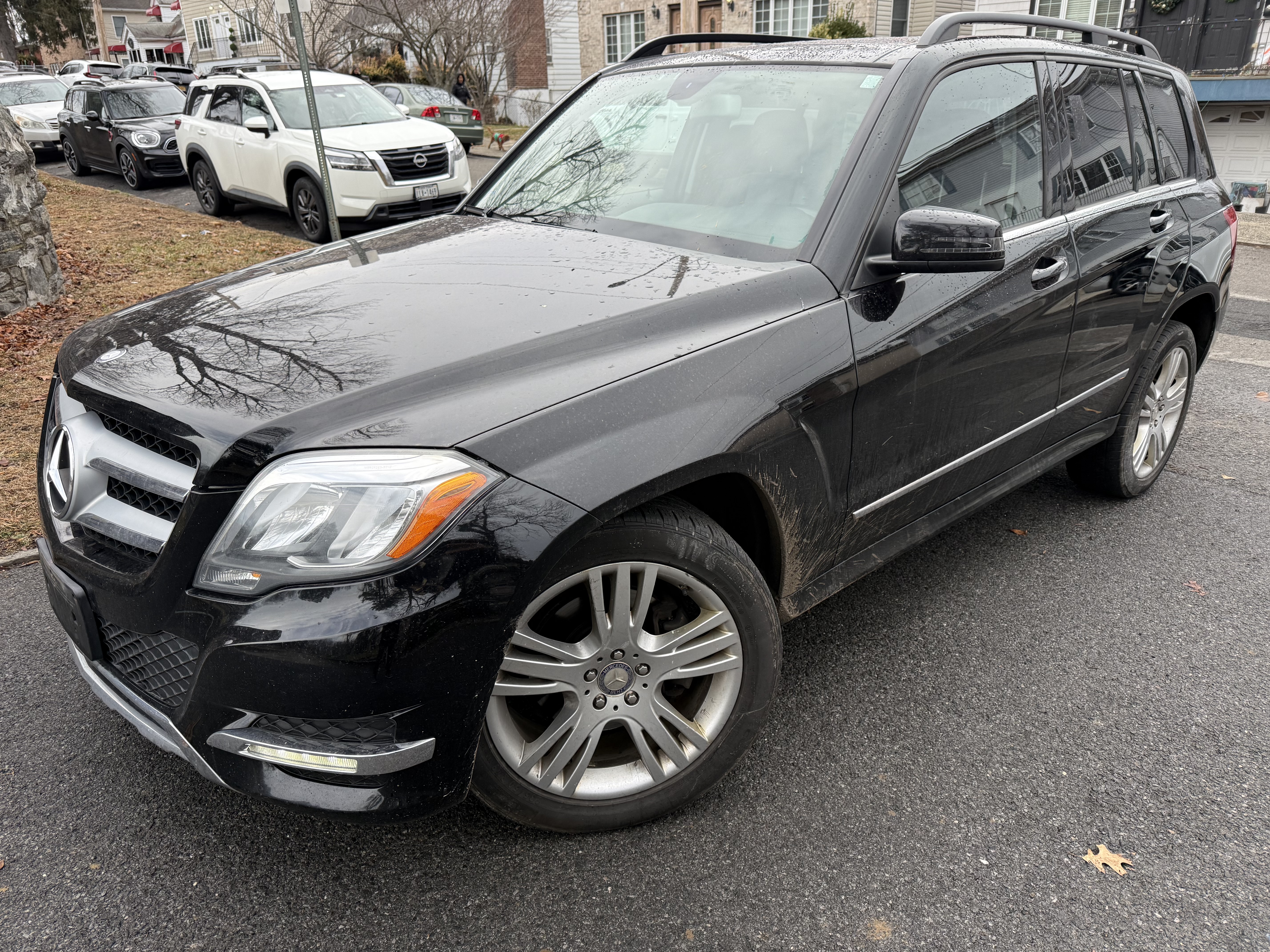 Used 2013 Mercedes-Benz GLK 350 4MATIC image 2