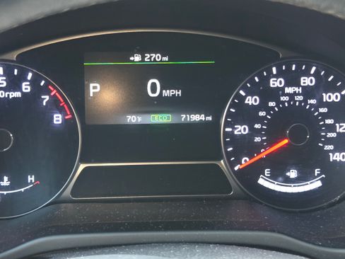 Used 2017 Kia Soul + w/ Option Group 041 image 22