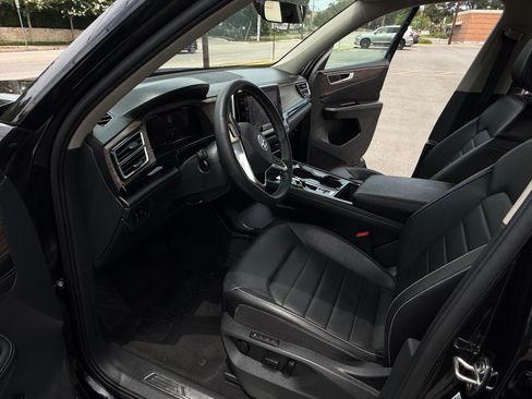 Used 2024 Volkswagen Atlas SEL AWD/4WD image 24
