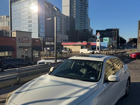 Used 2014 INFINITI Q50 Premium w/ Leather Seating Package image 2