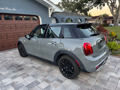 Used 2020 MINI Cooper S image 4