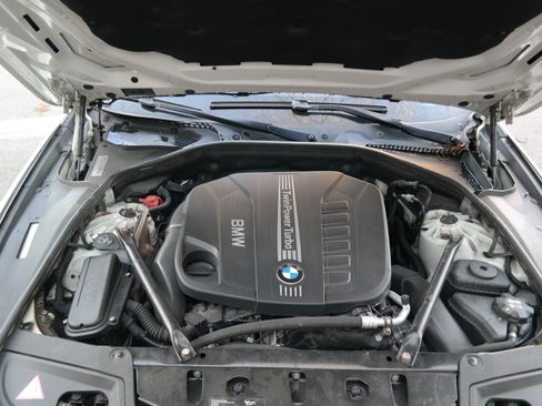 Used 2014 BMW 535d xDrive AWD/4WD image 24