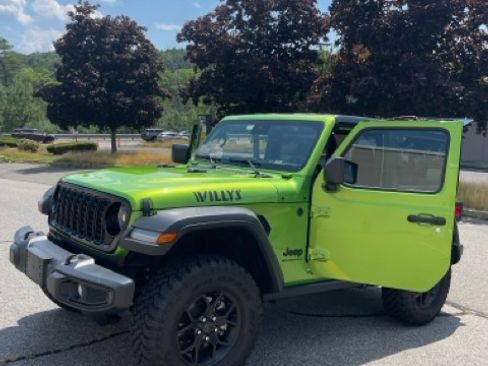 Used 2025 Jeep Wrangler Sport AWD/4WD image 20