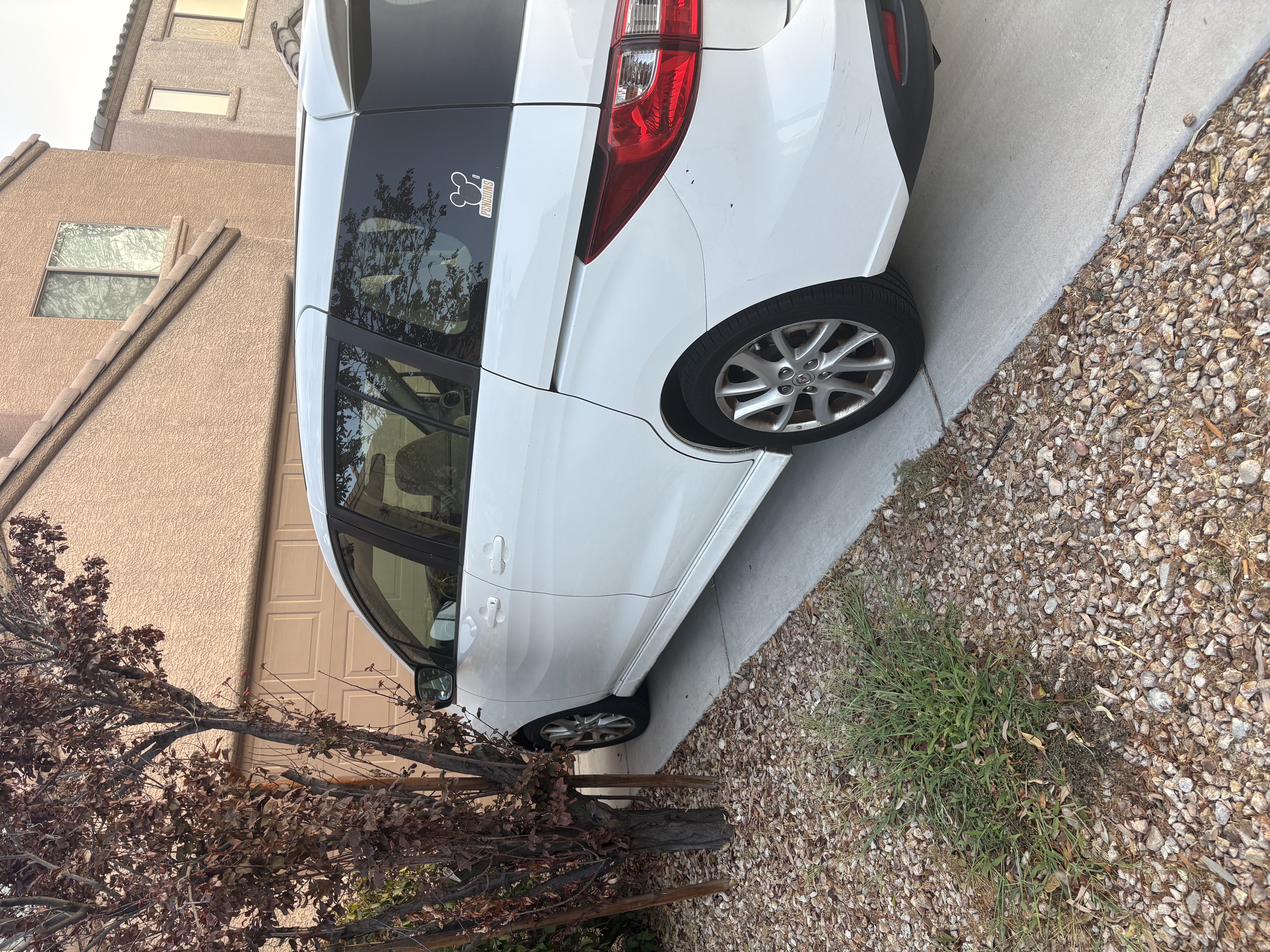 Used 2012 MAZDA MAZDA5 Touring FWD image 5