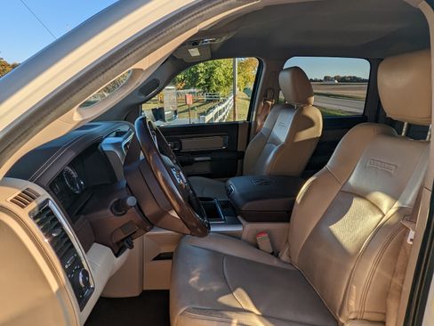 Used 2014 RAM 3500 Laramie image 4