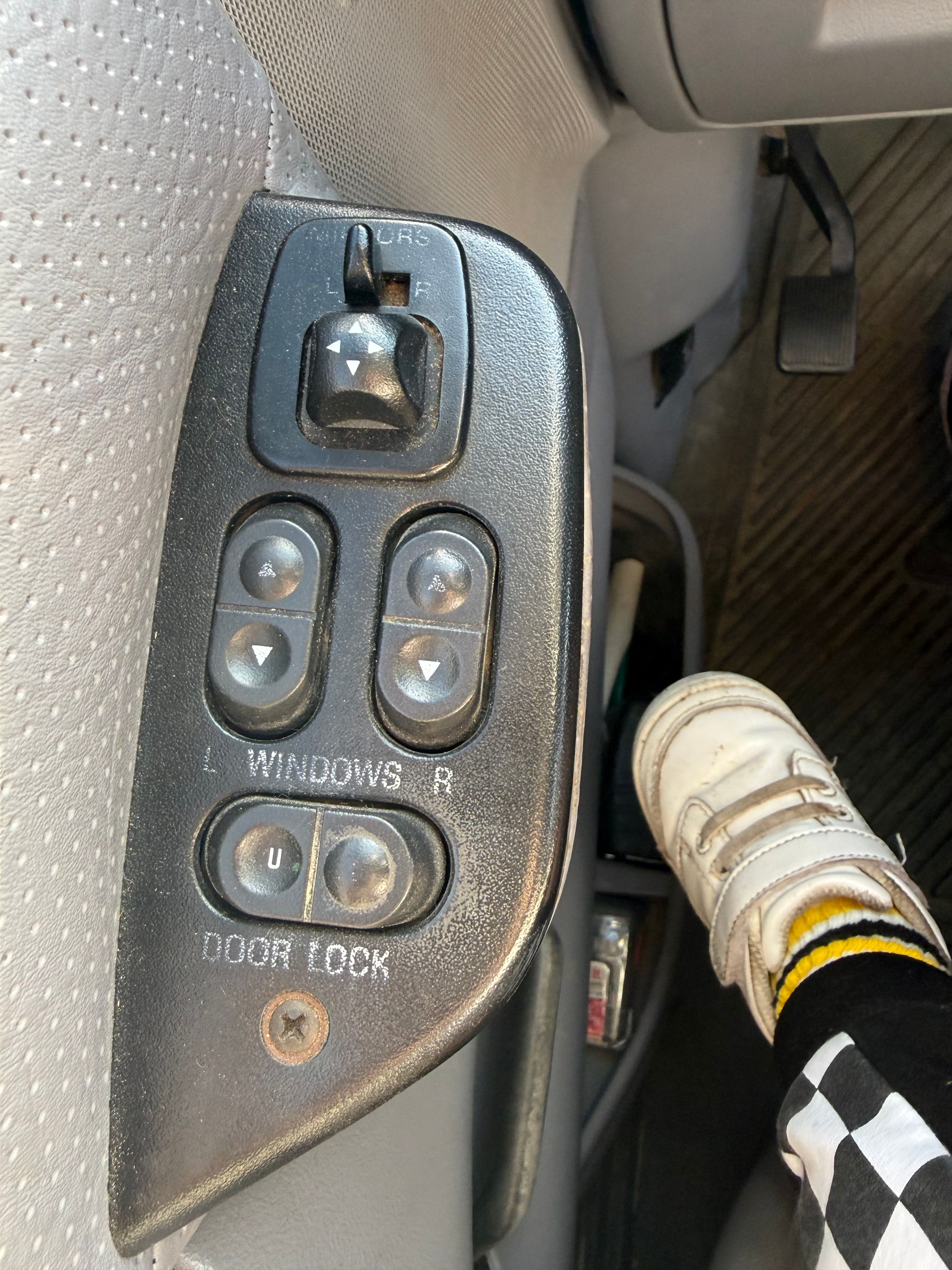 Used 1997 Ford F350 4x4 Regular Cab image 11