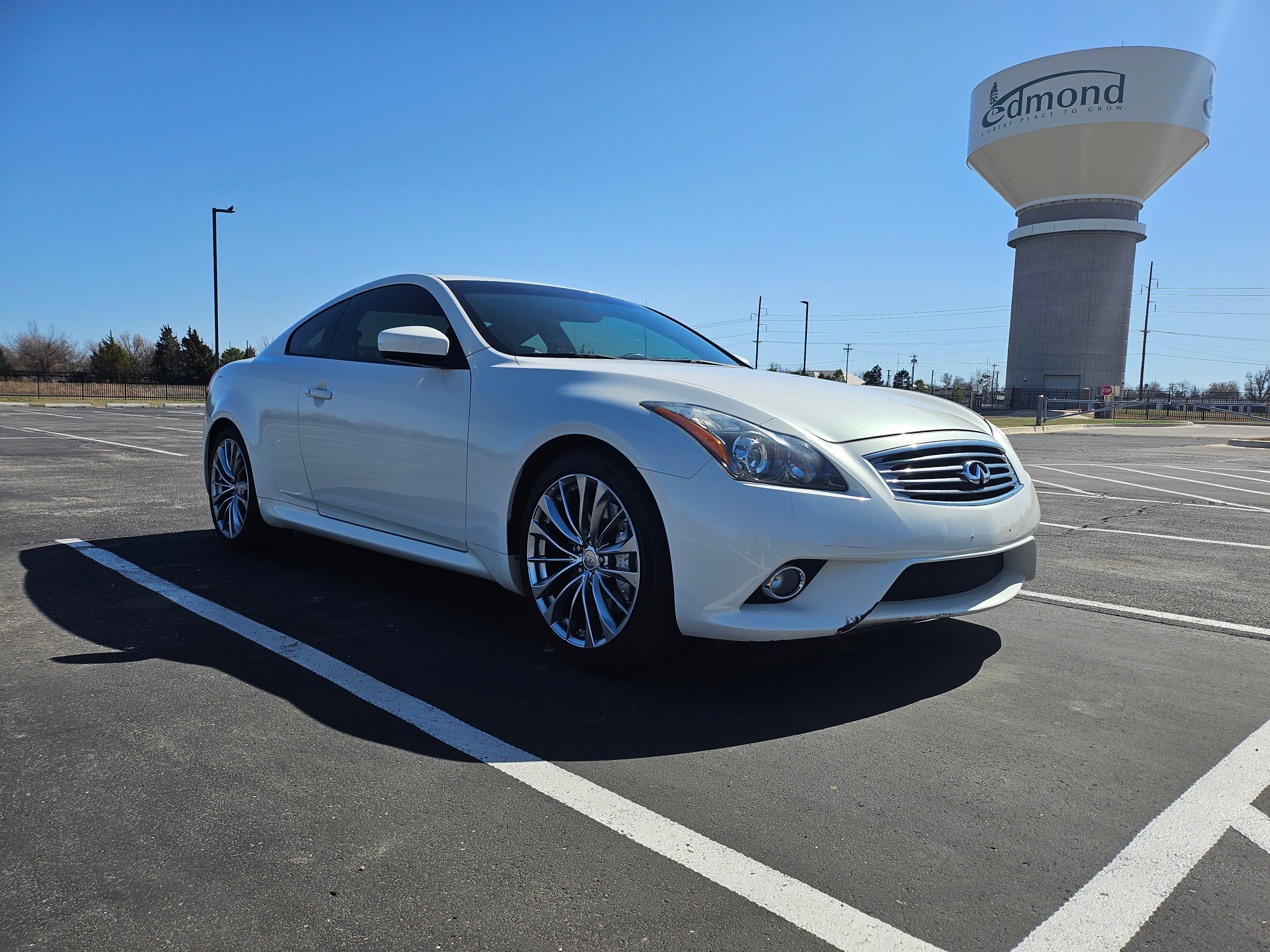 Used 2014 INFINITI Q60 Sport RWD image 14