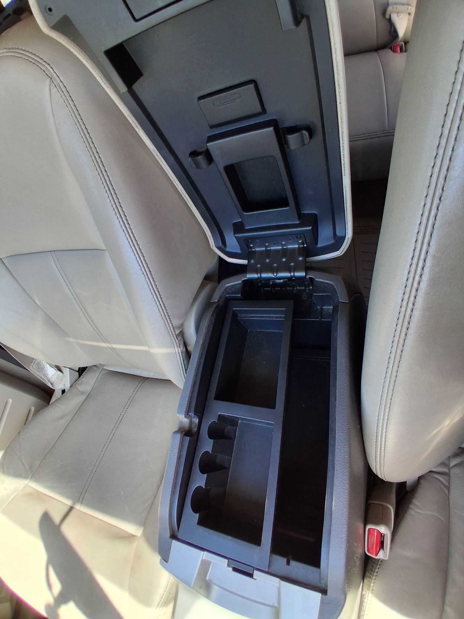 Used 2010 Ford Edge SEL FWD image 9