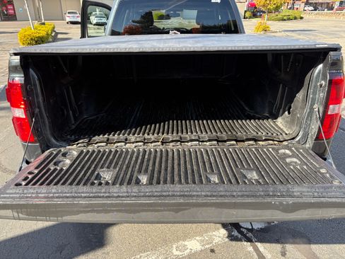 Used 2017 GMC Sierra 1500 SLE image 15