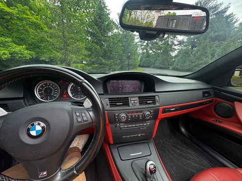 Used 2013 BMW M3 Convertible RWD image 11