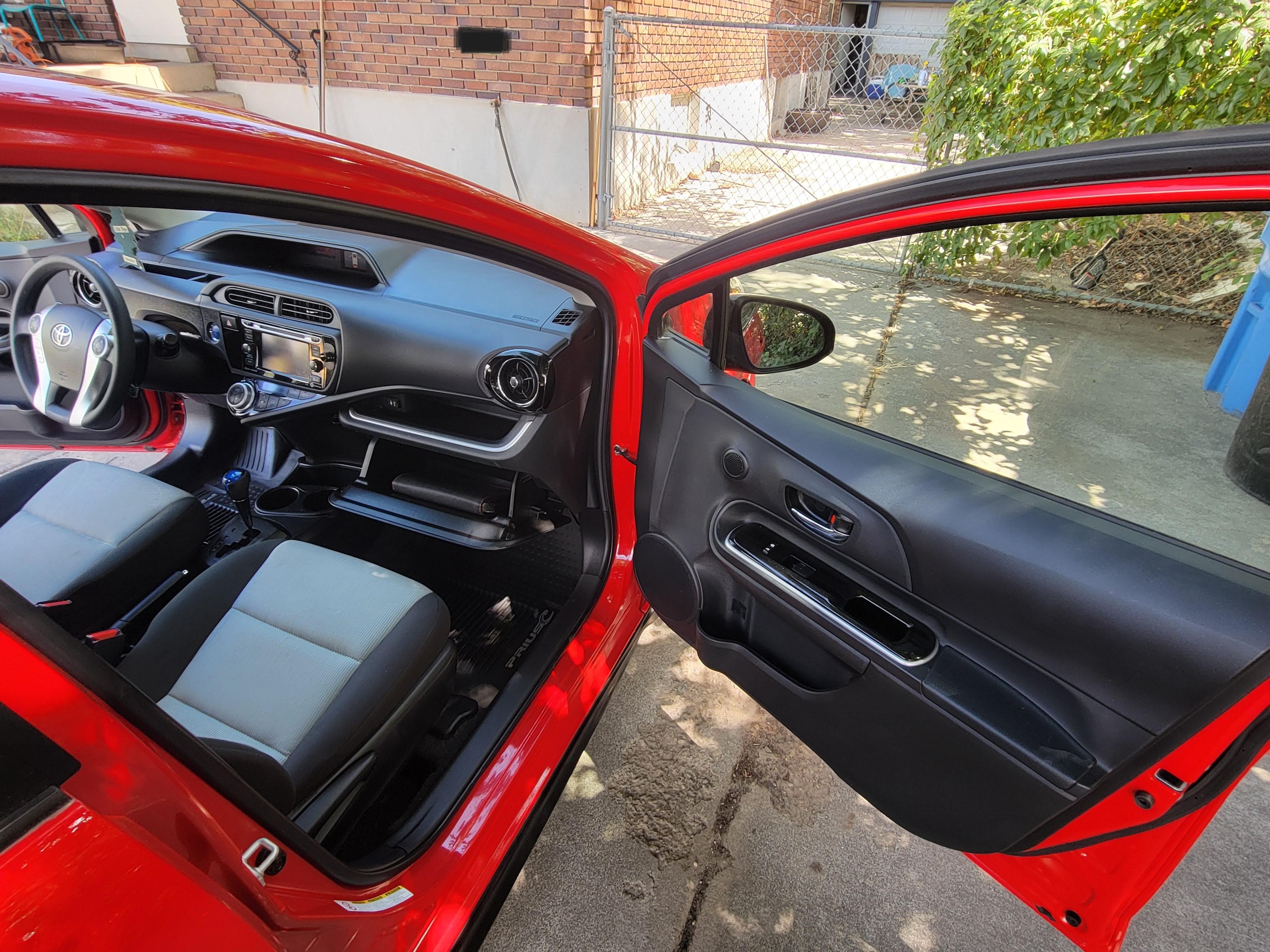Used 2017 Toyota Prius C Three FWD image 19