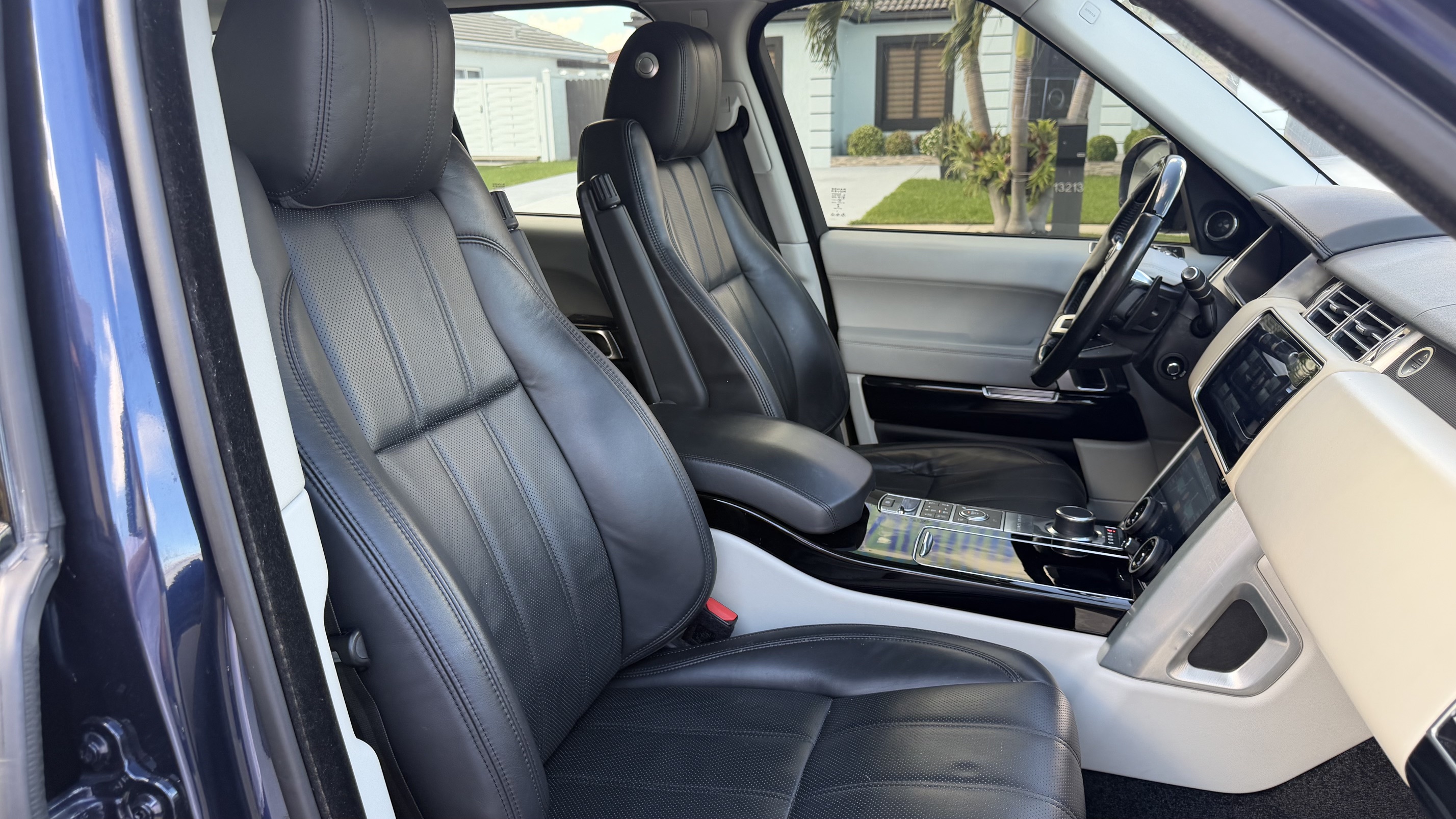 Used 2016 Land Rover Range Rover HSE AWD/4WD image 21