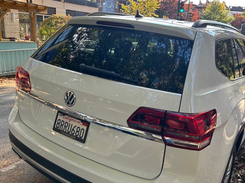 Used 2020 Volkswagen Atlas SE w/ Panoramic Sunroof Package image 5