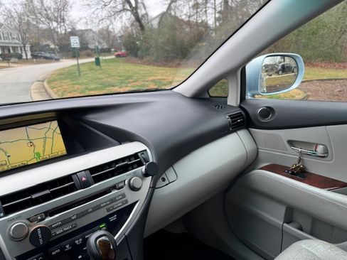 Used 2010 Lexus RX 350 2WD image 12