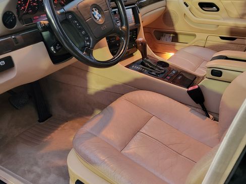 Used 1997 BMW 740iL image 6